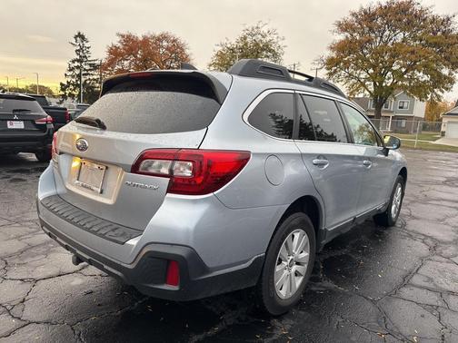 2018 Subaru Outback 2.5i Premium