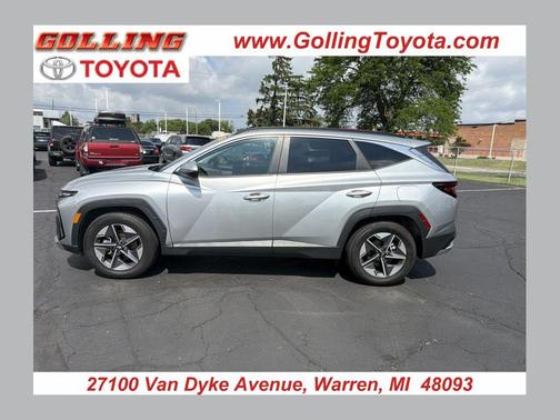 Shimmering Silver 2025 Hyundai TUCSON SEL