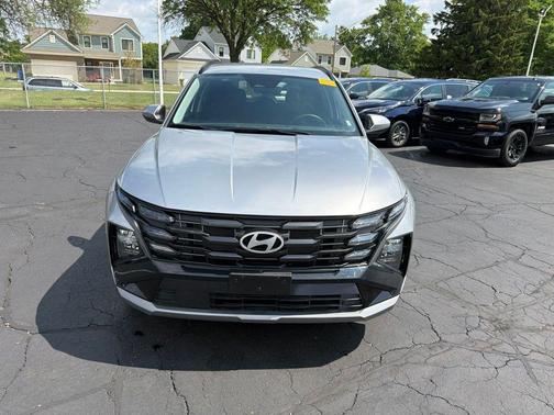 Shimmering Silver 2025 Hyundai TUCSON SEL