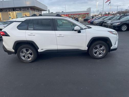 2023 Toyota RAV4 Hybrid XLE