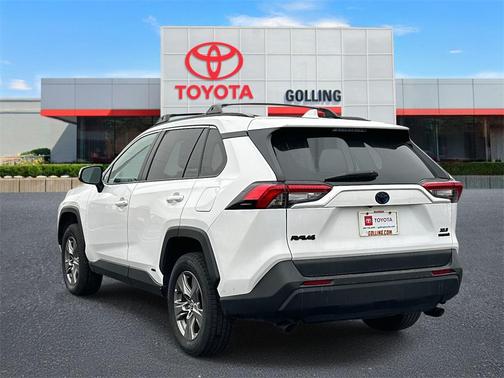 2023 Toyota RAV4 Hybrid XLE