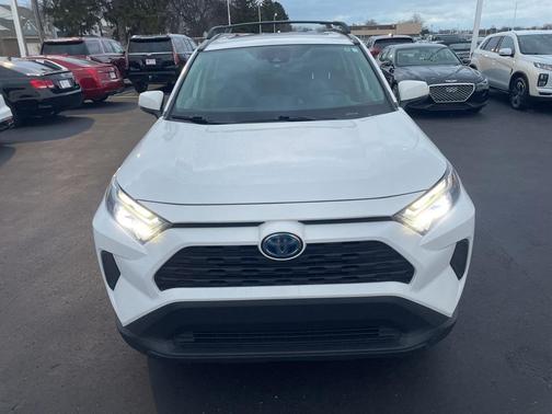 2023 Toyota RAV4 Hybrid XLE