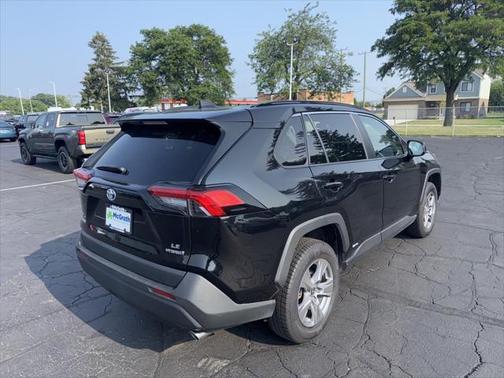 2022 Toyota RAV4 Hybrid LE