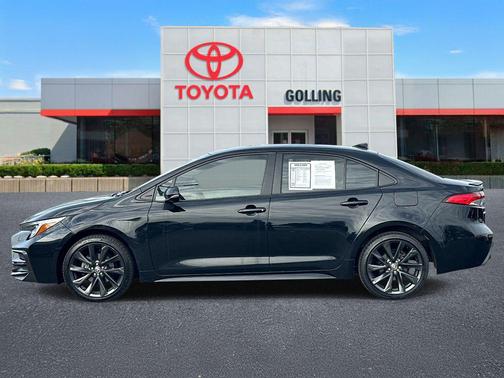 Midnight Black Metallic 2024 Toyota Corolla SE