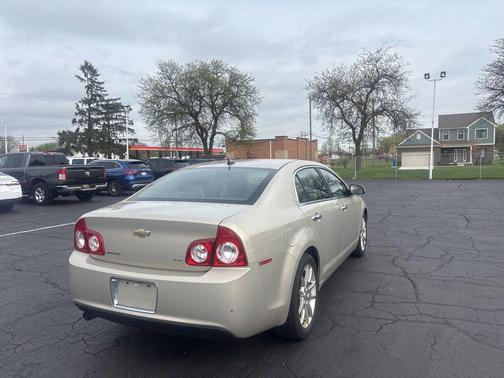 Gold Mist Metallic 2009 Chevrolet Malibu LTZ