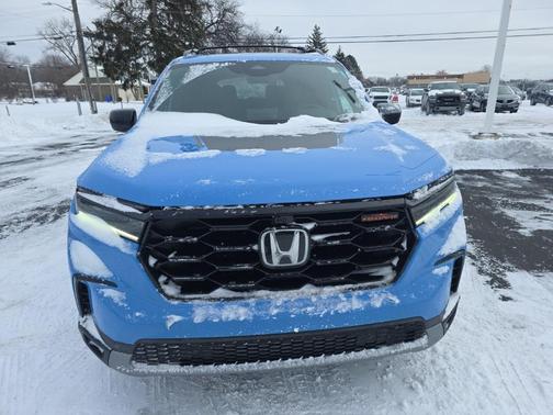 2023 Honda Pilot AWD TrailSport