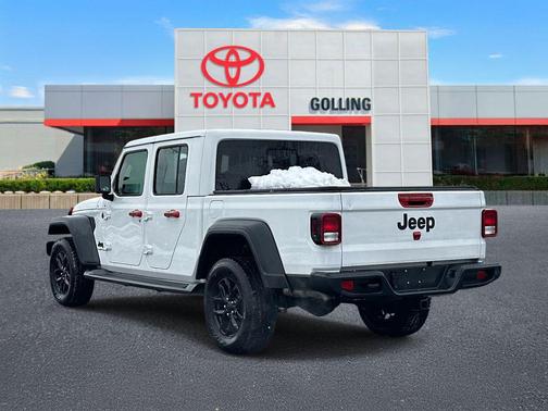 2023 Jeep Gladiator Sport