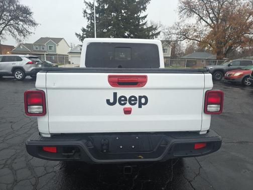 2023 Jeep Gladiator Sport