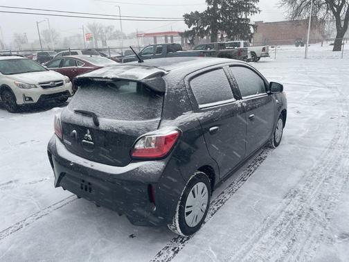 2024 Mitsubishi Mirage ES