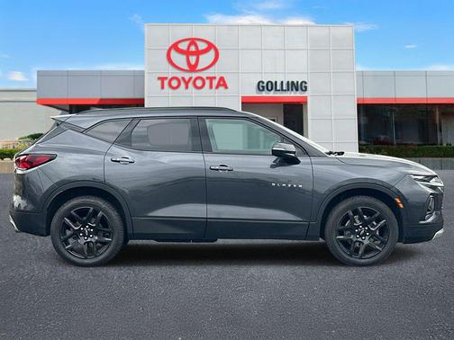 Iron Gray Metallic 2022 Chevrolet Blazer 2LT