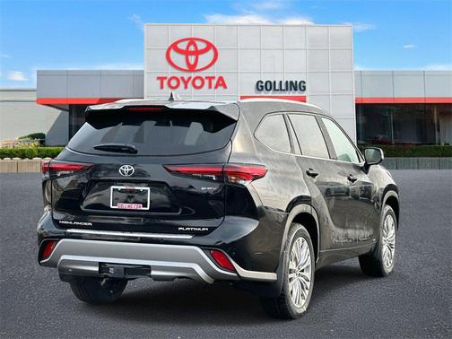 2026 Toyota Highlander Hybrid Platinum