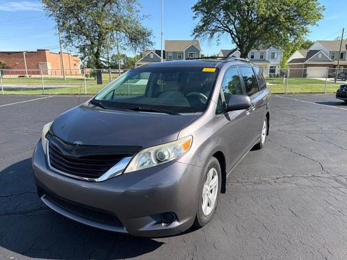 Predawn Gray Mica 2011 Toyota Sienna LE