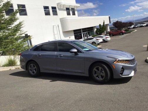 2022 Kia K5 LXS