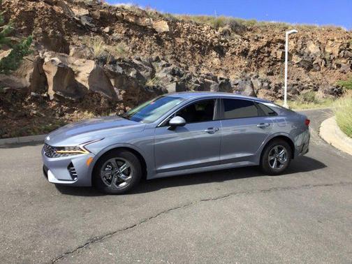 2022 Kia K5 LXS