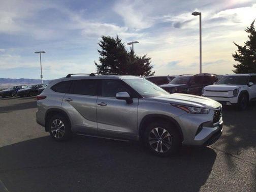 2020 Toyota Highlander XLE