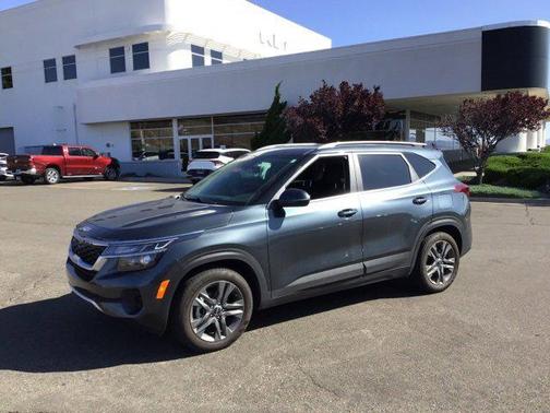 2023 Kia Seltos S
