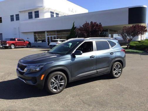 2023 Kia Seltos S