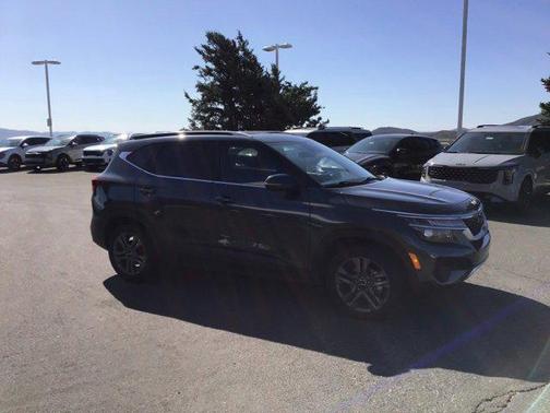 2023 Kia Seltos S
