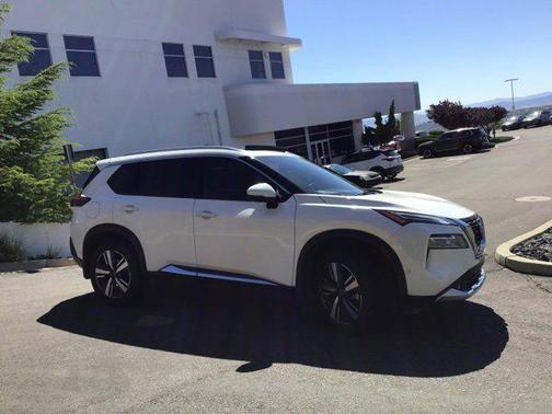 2022 Nissan Rogue Platinum