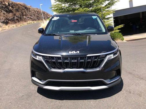 Aurora Black Pearl 2024 Kia Carnival LX