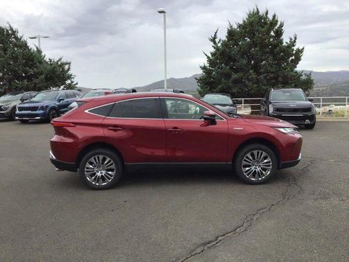 2021 Toyota Venza XLE