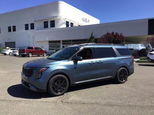 2025 Kia Carnival SX