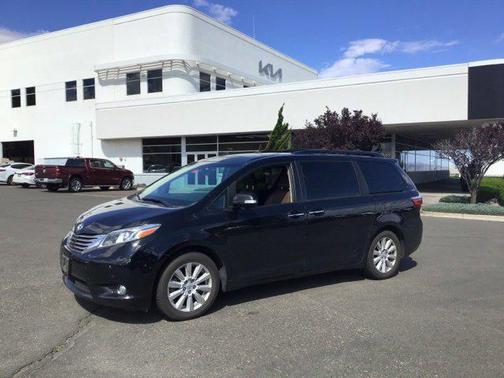 2017 Toyota Sienna Limited Premium