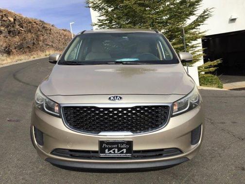 2015 Kia Sedona LX