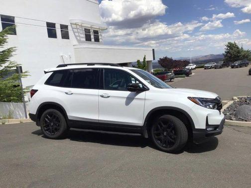 2025 Honda Passport AWD Black