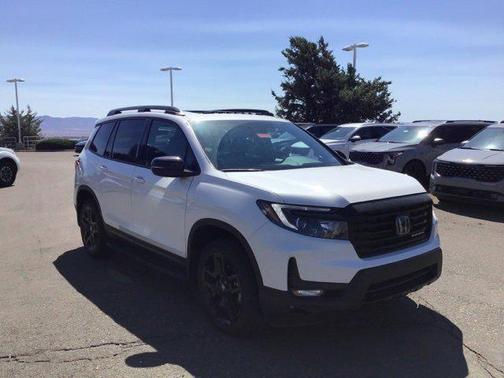 2025 Honda Passport AWD Black