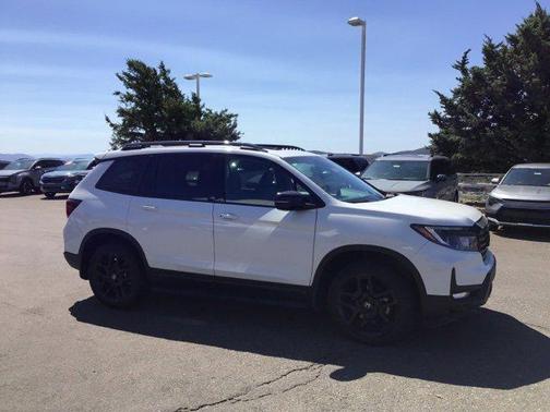 2025 Honda Passport AWD Black