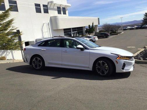 2024 Kia K5 EX