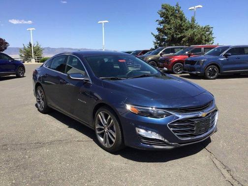 2022 Chevrolet Malibu FWD LT