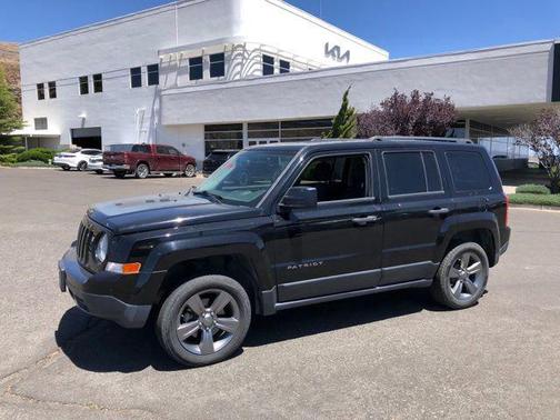 Black Clearcoat 2016 Jeep Patriot Sport