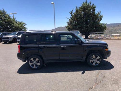 Black Clearcoat 2016 Jeep Patriot Sport