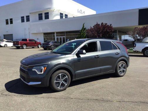 2024 Kia Niro LX