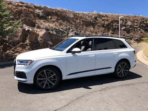 Carrara White 2020 Audi Q7 55 Premium Plus
