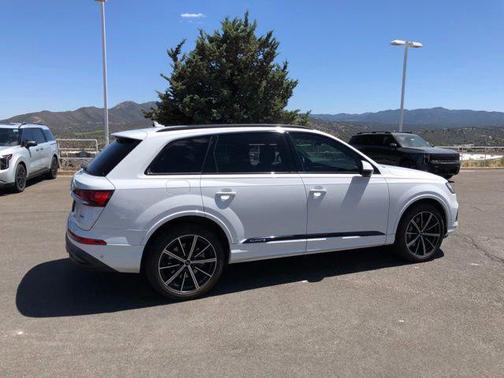 Carrara White 2020 Audi Q7 55 Premium Plus