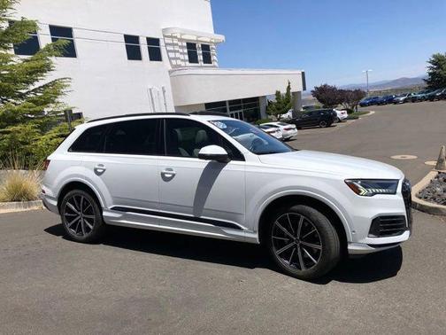 Carrara White 2020 Audi Q7 55 Premium Plus