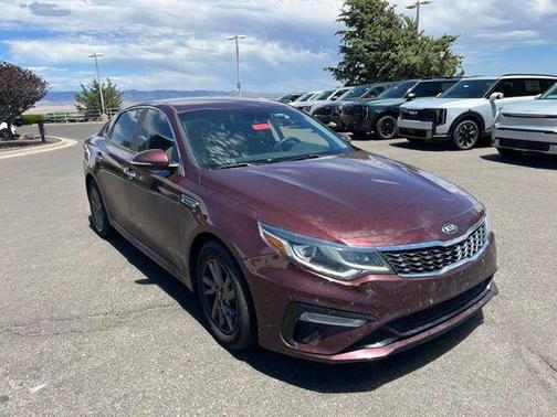 Sangria 2020 Kia Optima LX