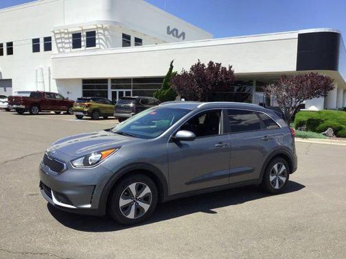 2017 Kia Niro LX