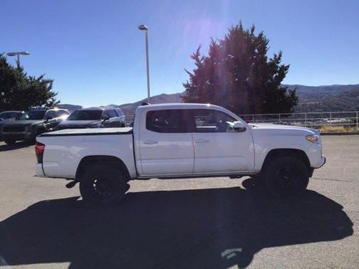 2019 Toyota Tacoma SR