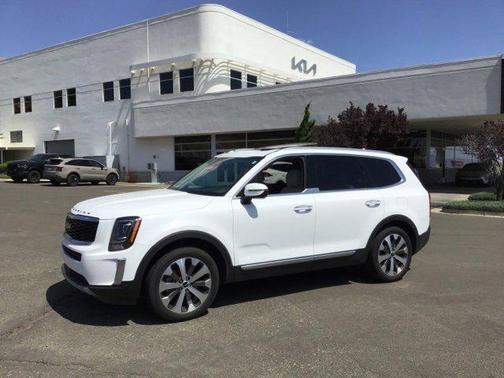 2022 Kia Telluride S