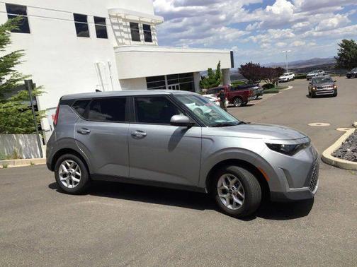 2023 Kia Soul S