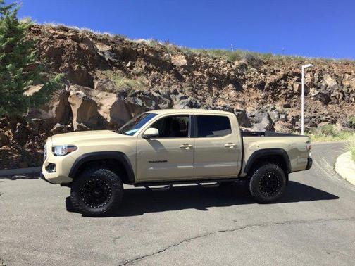 2020 Toyota Tacoma TRD Off Road