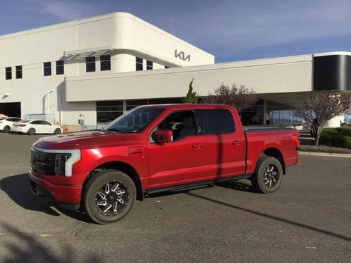 2023 Ford F-150 Lightning Platinum