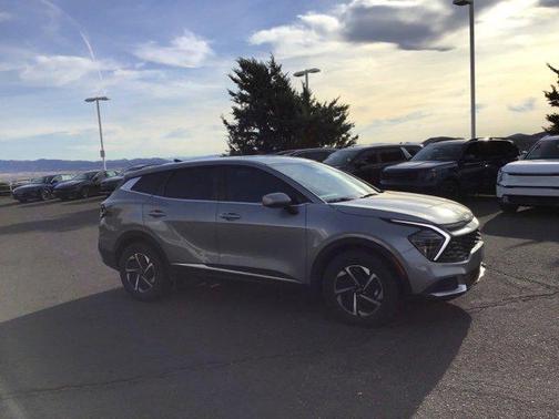 2024 Kia Sportage Hybrid LX