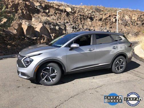 2024 Kia Sportage Hybrid LX