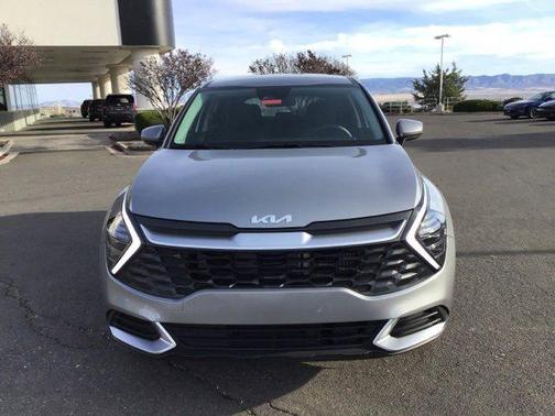 2024 Kia Sportage Hybrid LX