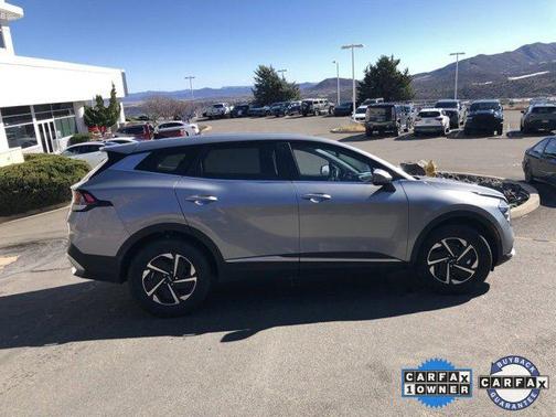 2024 Kia Sportage Hybrid LX